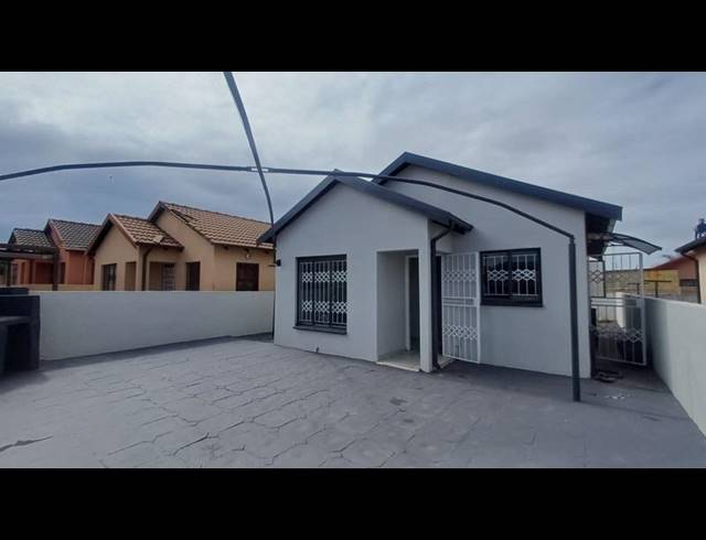 3 BEDROOM HOUSE FOR SALE IN SOSHANGUVE VV